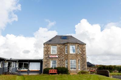 Baltasound Hotel, Hotel